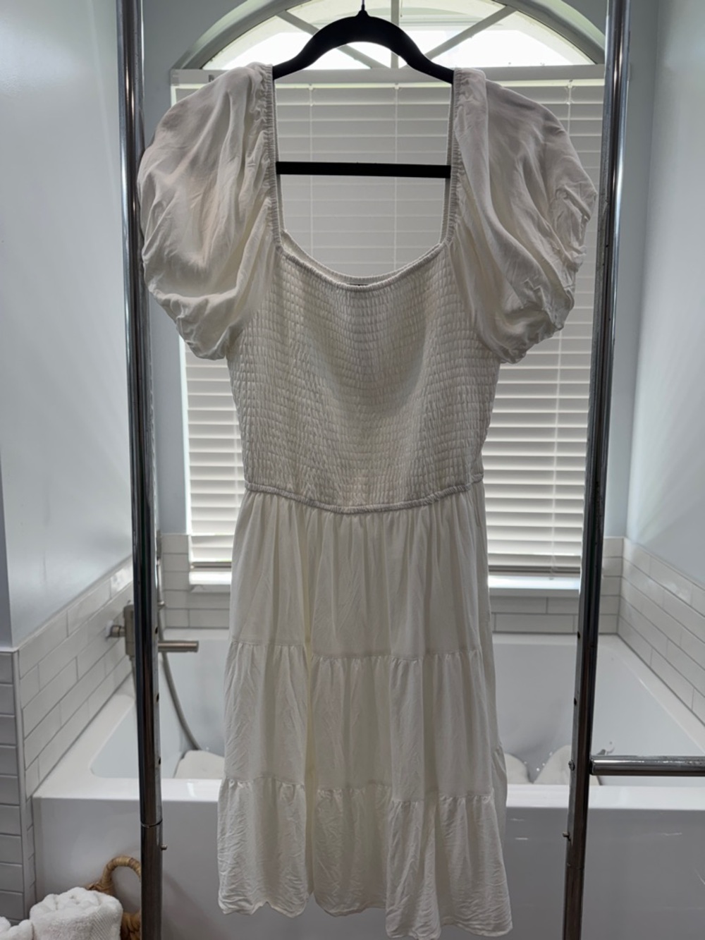 Women's White Smocked Puff Sleeve Midi Dress